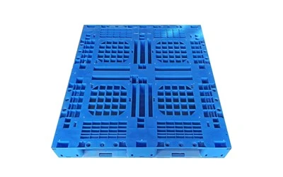 Zes-stapelbare plastic pallets